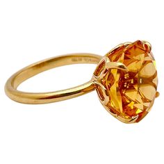 A beautiful 18K yellow gold Elsa Peretti Tiffany and Co. yellow citrine ring. Centred with a golden-yellow octagon cut citrine weighing approximately 10 CT. This ring is size 7.00 US (sizable), and it has a gross weight of 5.50 grams. Tiffany Lucida Ring, Elsa Peretti Tiffany, Yellow Diamond Jewelry, Yellow Citrine Ring, Antique Wedding Bands, Yellow Gold Engagement Ring, Antique Wedding, Elsa Peretti, Yellow Gold Engagement