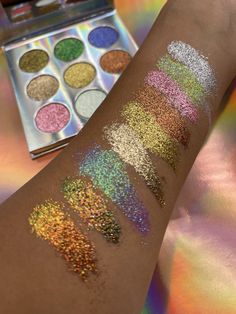 9 press glitters to elevate any eye look! Includes 3 duo chrome colors with amazing color payoff ! Easy blend, prismatic effects, no adhesive necessary! ✨all day stay ✨no creasing ✨no fall out ✨amazing looks Ingredients: Talc, Mica, Synthetic fluoprhlogopite, mineral oil, cyclomethicone, magnesium stearate. May contain: Glycerol, butylene, glycol, carrageenan, dimethicone/vinyldimethicone, c12-14 sec-pareth-7, trimethylglycine, polyethylene terephthalate, triethanolamine, tremella fuciformis ext Gymnastics Moodboard, Chrome Colors, Tremella Fuciformis, Show Makeup, Magnetic Palette, Makeup Before And After, Night Beauty, Romantic Hairstyles, Emo Makeup