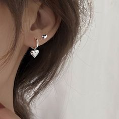 925 Sterling Silver New Asymmetric Heart-shaped Charm Punk Earrings Earrings Ladies Party Jewelry Gifts Streetwear Culture, Pretty Ear Piercings, Punk Earrings, Earrings Aesthetic, Idee Cosplay, Sparkle Jewelry, Star Moon, Girly Jewelry, Online Earrings