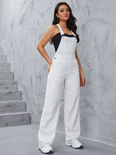 White Overalls Outfit, Salopette Outfit, Overall Jeans, White Overalls, Aesthetic Outfit Ideas, Denim Patches, Fashion Line, Denim Overalls