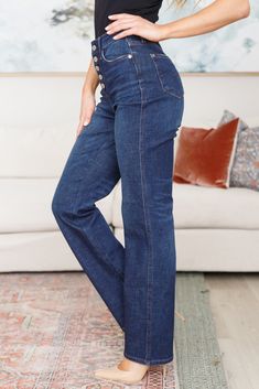 Take your wardrobe to new heights with Arlo High Rise Button-Fly Straight Jeans from Judy Blue! Crafted from dark-washed denim with a high-rise fit featuring a button-fly and straight silhouette, these jeans are perfect for any outfit. Let your style soar! Judy Blue High Rise Button Fly Dark Wash Straight Silhouette 81% Cotton (20% Recycled), 16% Polyester, 3% Spandex True to Judy Blue Sizing 0/24: Waist 25" Hips 36" Rise 10.5" Inseam 32"1/25: Waist 26" Hips 37" Rise 10.5" Inseam 32"3/26: Waist Judy Blue Jeans, Short Leggings, Washed Denim, Sweater Blouse, Jeans For Sale, Cardigan Jacket, Dress Romper, Dress Styles, Denim Wash