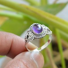 Natural Amethyst Ring, Oxidized Ring, 925 Silver Rings, 7x9 mm Oval Amethyst Ring, Boho Ring, Amethyst Gemstone Ring, Amethyst Silver RingDescriptionStone: Natural AmethystShape: OvalSize: 7x9 mmWeight:- 4.00 GramSKU: SE-485Geniune 925 Solid Silver Handmade Ring***Lowest Price Guaranteed*** Oval Amethyst Ring, Oxidized Ring, Silver Rings With Stones, Zierlicher Ring, Amethyst Jewelry, Ring Boho, Boho Ring, Silver Band Ring, Silver Rings Handmade