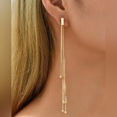 Gold Tassel Earrings Chic Dangle Tassel Earrings For Pierced Ears, Chic Dangle Tassel Earrings, Linear Tassel Dangle Earrings, Long Drop Fringe Tassel Earrings, Black Bridal Makeup, Gold Earrings Long, Gold Long Earrings, Black Dessert, Sapphire Jewelry Set