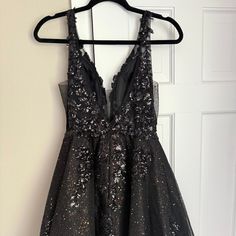 Black Sequin Dress, Never Worn, Tulle, Sparkles Black Sequin Dress, Black Sequins, Wearing Black, Sequin Dress, Colorful Dresses, Sequin, Size 2, Prom Dresses, Prom