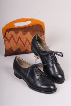 40s Shoes, High Heel Oxfords, 1930s Shoes, Flat Oxford Shoes, 1920s Shoes, 1940s Shoes, Women's Leather Shoes, Everyday Flats, Vintage Style Shoes