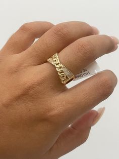 14K Fancy Cuban Link Cross Ring  -Solid 14K Gold -Available in a 7 US size  -Beautiful ring with CZ detail  -Yellow gold band  -Perfect for daily wear!  -Can be styled alone or with other rings  -(Message us if you have any questions-*ITEMS SOLD BY PIECE THEREFORE WEIGHT IS UNDETERMINED* Butterfly Ring, Cross Ring, Cz Ring, Cuban Link, Beautiful Ring, Gold Band, Signet Ring, Rings Statement, Gold Bands