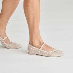 CADEL PEARL BALLET FLATS IVORY MESH – Dolce Vita Pearl Flat Shoes, Wedding Ballet Flats For Bride, Bride Ballet Flats, Flats For Bride, Pearl Flats, Iris Wedding, Modern Ballet, Wedding Ballet Flats, Mesh Flats