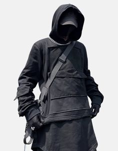 Shop the Techwear Poncho inspired by techwear and cyberpunk culture. The essential accessory to finalize your futuristic style. ✅ Free worldwide shipping✅. Cyberpunk Fashion Futuristic, Hoodie Techwear, Techwear Backpack, Techwear Ninja, Watch Hacks, Techwear Hoodie, Casual Techwear, Techwear Men, Apple Watch Hacks