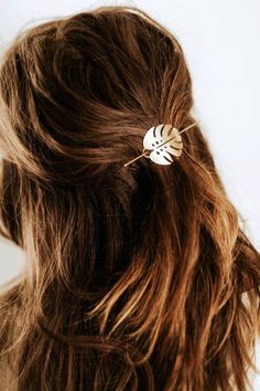 Hair Aesthetics, Hair Acessories, Bobby Pin Hairstyles, Hair Scarf Styles, Head Scarf Styles, Pigtail Hairstyles, Rare Birds, Metal Charms, Hair Slide