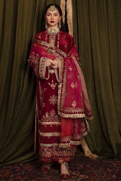 Fancy Velvet Pakistani Dress in Magenta Shade Velvet 3 Piece Suit, Velvet Pakistani Dress, Long Kameez, Velvet Dupatta, Pakistani Traditional, Fine Embroidery, Velvet Sleeve, Organza Sleeves, Pakistani Fancy Dresses