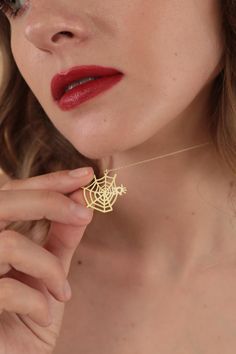 14K Gold Spider Necklace,Gold Spider Web Necklace,Gothic Halloween Jewelry,Rose Filled Spider Pendant,Hallowen Gift,Halloween Accessory Gift ► H O W * TO * O R D E R Step 1 : Choose the color and Material ( 8K ,10K, and 14K  Gold, Rose Gold, White Gold ) Step 2 : Choose necklace length: 12" to 22" available ► DETAILS, MATERIAL & FINISH * 8K, 10K , 14K Solid ( REAL ) Gold, Rose Gold, White Gold * ALL COMPONENTS WILL COME AS SOLID REAL GOLD in the selected color such as yellow gold, rose gold or w Spider Web Necklace, Web Necklace, Diy Necklace Display, Spider Bite Piercing, Spider Pendant, Spider Necklace, Necklace Gothic, Gothic Halloween, Small Gift Boxes