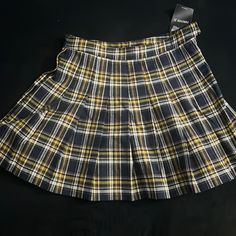 Skirt Yellow Mini Skirt For School, Trendy Yellow Bottoms For School, Trendy Yellow School Bottoms, Casual Yellow Mini Skirt For School, Casual Yellow Mini Skort, Trendy Yellow Lined Skort, Casual Yellow Skirt For School, Yellow Pleated Skirt For School, Yellow Pleated School Skirt