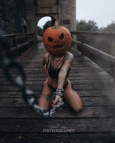 Budoir Photography Halloween, Bouidor Photography Halloween, Halloween Creative Photoshoot, Halloween Photoshoot Props, Spicy Spooky Photoshoot, Spooky Outdoor Photoshoot, Photoshoot Halloween Ideas, Halloween Women Photoshoot, Boo-doir Shoot