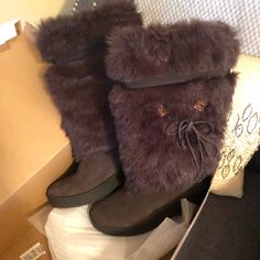 Gorgeous **Brand New** Never Worn In The Box Winter Boots. Steve Madden Brand Fur Upper Suede Lower. Brown Size 7. These Boots Are So Much Fun! Boots Steve Madden, Shoes Steve Madden, People Clothes, Thigh High Boots, Faux Fur Coat, Steve Madden Shoes, Thigh High, Thigh Highs, Winter Boots