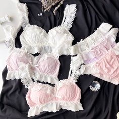 Turn up the cuteness with the Ensemble Lorelei! This two-piece set features a playful combination of white and pink, perfect for any lingerie lover. Look adorable and feel confident in this matching bra and panties set. (This ensemble is the lingerie version of a 'match made in heaven'!) Pastel Bra, Cute Bras, Cotton Bras, Cute Lingerie, Kawaii Dress, Outfits 2022, Pretty Lingerie, Indie Outfits, Current Fashion Trends