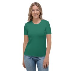 Emerald Green T-shirt Deep Forest Green, Green Tee, Green T Shirt, Minimal Outfit, Green Tshirt, The Cross, Yoga Leggings, Womens Clothing Tops, Crossover