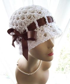 White Handmade 1920S Cotton Flapper Cloche Sun Hat Vintage Adjustable Crochet Cap, Vintage Crochet Cap Hat, Vintage Adjustable Beige Crochet Hat, Adjustable Vintage Beige Crochet Hat, Vintage Handmade Cloche Hat For Beach, Adjustable Brimmed Vintage Crochet Hat, Vintage Adjustable Brimmed Crochet Hat, Adjustable Vintage Brimmed Crochet Hat, Handmade Vintage Cloche Hat