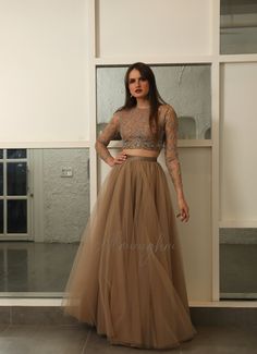 Crop Top Full Sleeves, Crop Top And Skirt Indian, Skirt And Crop Top Indian, Long Skirt Top Designs, Adult Tulle Skirt, Crop Top Design, Long Skirt And Top, Tulle Wedding Skirt, Lehenga Crop Top