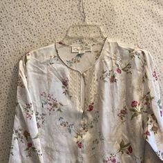 Beautiful Oscar De La Renta Long Sleeved Nightgown/ Robe. Ivory Background With Floral Print And Lace Detail On Sleeves And Neckline. Hidden Front Half Way Zipper. Never Worn, Excellent Condition. Long Sleeve Floral Print Nightgown For Spring, White Floral Print Long Sleeve Nightgown, White Nightgown For Spring Bedtime, White Nightgown For Spring Pajama Party, White Nightgown For Pajama Party In Spring, Spring Long Sleeve Nightgown With Lace Trim, Spring V-neck Nightgown For Home, Spring Long Sleeve Lace Trim Nightgown, White Cottagecore Sleepwear For Spring