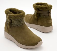 Cozy vibes only. But there's more to this snuggly lined Skechers boot than just warm and fuzzies! The go-everywhere suede shortie is water-repellent (take that, pop-up showers) and crafted with the brand's iconic Goga Mat insole. So whether you're walking the dog, dashing for dinner, or just padding around your pad, it feels like one big winter reset.  And did you notice the apres-ski style moment? Trend-right knit texture makes them a little different than the usual Skechers fare -- so you get Skechers Boots, Apres Ski Style, Ski Fashion, Apres Ski, Skechers Shoes, Dog Walking, Suede Boots, Winter Boots, 4 H