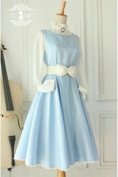 Promise Neverland, Classic Lolita, Old Fashion Dresses, Kawaii Dress, Historical Dresses, Kawaii Clothes, Blue Vintage, Lolita Dress, Mode Vintage