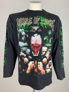 CRADLE OF FILTH 1999 T-Shirt Vintage / Canvas For A Lick of Pain / Longsleeve Shirt 🔲 SIZE: XL 🔲 PIT TO PIT: 58 cm / 22,83 inch 🔲 LENGTH: 70 cm / 27,56 inch 🔲 HOLE: No 🔲 CONDITION: view pictures 🌎 Shipping - La Poste (France) - always with tracking number ✅ France: 2-5 days ✅ Europe: 5-10 days ✅ Worldwide: 7-14 days 📸 I pay attention to provide quality pictures to ensure no returns or confusion. If you have any questions please just ask me 😊 🙏 THANK YOU 🙏 90s Graphic Print Long Sleeve T-shirt, Cotton Long Sleeve Tops For Fan Merchandise, Grunge Long Sleeve T-shirt With Graphic Print, Long Sleeve Cotton Shirt With Graphic Design, Cotton Long Sleeve Shirt With Graphic Design, 90s Long Sleeve Graphic T-shirt, Long Sleeve Cotton T-shirt With Band Merch, Long Sleeve Shirt With Sublimation Print, Long Sleeve Band Merch T-shirt With Screen Print