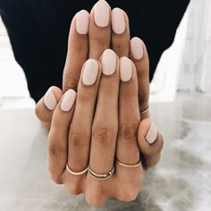 Pink Oval Nails, Neutral Nail Color, Pink Nail Polish, Oval Nails, Neutral Nails, Orange Nails, Manicure Y Pedicure, Beauty Nail