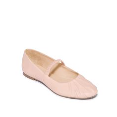 Crafted from soft leather, these ballet flats feature a round toe, elastic instep strap, and a rubber sole for easy wear and style that's always on point. Soft Ballet Flat Leather upper and lining Rubber Sole Cushioned Footbed Made in Brazil Fits True to Size Soft Ballet Flats, High Sandals, Cold Weather Boots, Low Heel Sandals, Wedge Pumps, Heels & Wedges, Pumps Flat, Ballerina Flats, Ballet Flat