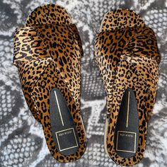 Dolce Vita Leopard Print Sandals Size / 6.5 New Without Box .. Light Store Wear To Bottom.. Leopard Print Velvet Soft Fabric Slides Any Questions Please Ask. Thank You For Looking Slip On Wedge Sandals, Dolce Vita Sandals, Orange Sandals, Bohemian Sandals, Leopard Print Sandals, Ankle Sandals, Box Light, Black Strappy Sandals, Tan Sandals