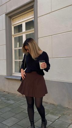 Sheer Socks Outfit, Pleated Skirt Outfit Short, Skirt And Top Outfits, Thigh High Socks Outfit, Brown Skirt Outfit, Pleated Outfit