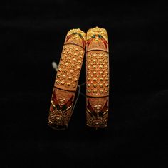 Bengals Design, 22k Gold Bangles, 22k Gold Earrings, Gold Bangles Indian, Yellow Gold Mens Rings, Unique Bangle, Gold Bangle Set, Bracelet Online, Gold Necklace Designs