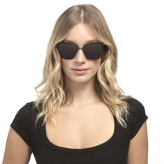 The Becky Is Diffs Favorite Cat Eye Style Due To The Modern Shape, Comfortable Fit, And Uplifting Silhouette. Women Around The World Have Chosen This Frame As Their New Go To Daily Sunnies For Any Occasion. They're Perfect For All Face Shapes And Sizes So