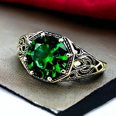 Vintage Sparkly Vivid Green Solitaire Emerald Cz In 925 Solid Sterling Silver Filigree Ring. Excellent Condition, Satisfaction Guaranteed! May Birthstone Emerald Ring With Intricate Design Gift, Green Gemstone Filigree Ring For May Birthstone, Green Filigree Ring For Anniversary, Emerald Anniversary Ring With Intricate Design, Intricate Design Round Emerald Anniversary Ring, Intricate Emerald Anniversary Ring, Intricate Round Emerald Anniversary Ring, Intricate Design Emerald Anniversary Ring, May Birthstone Jewelry With Intricate Design