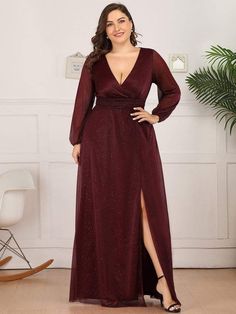 Vestidos Color Vino, Plus Size Evening Dresses, Glitter Prom Dress, Burgundy Evening Dress, Glamorous Evening Dresses, Shimmer Fabric, Evening Gowns With Sleeves, Formal Evening Wear, Formal Dresses With Sleeves