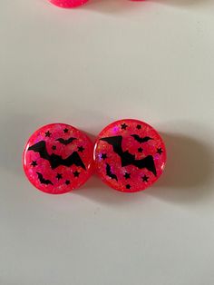 25mm 1inch bright pink batty plugs! Ear Gauge Jewelry, Ear Plugs Aesthetic, Play Piercing, Cute Plugs Ears, Adjustable Handmade Pink Plug Earrings, Goth Stretched Ears, Plug Earrings Gauges, Pink Ear Plugs, Pretty Plugs