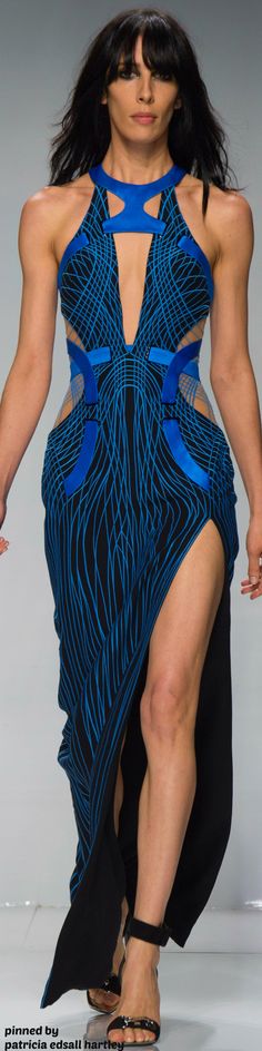 Versace Couture Spring 2016 2016 Couture, Style Bleu, Haute Couture Paris, Versace Spring, Collection Couture, Versace Couture, Atelier Versace, Spring Couture, Donatella Versace