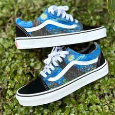 These shoes have the famous painting "Starry Night" by Van Gogh on sides of each shoe. Vans Old Skools.  We buy each pair of blank shoes BRAND NEW from the Vans retail store.  The ink is permanent and will never come off. Made in the USA. This price includes everything: shoes, artwork, and shipping. Thanks for stopping by our Etsy shop! Please message us with any questions! Sizes listed are in US sizing scale. If you have any issues with your order, please feel free to reach out to us and we will be more than glad to help you! Note: Blvd Custom is in no way affiliated with any of the shoe brands or companies that are featured on our website. Each pair of shoes is ordered lawfully bought at retail price. Artistic Blue Sneakers With Rubber Sole, Artistic Blue Sneakers With Round Toe, Shoes Artwork, Painting Starry Night, Mens Vans Shoes, Nike Converse, Halloween Shoes, Starry Night Van Gogh, Men's Vans