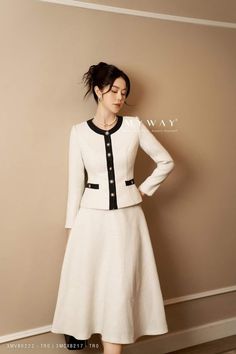 Skirt Suits For Women Classy, Tweed Dress Outfit Classy, Women Dresses Casual Summer, Skirt Inspiration, Long Skirt Fashion, Minimalist Fashion Women, Elegant Dresses Classy, Woman Suit Fashion, Classy Work Outfits