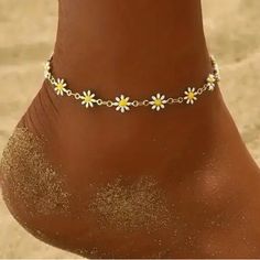 Fun And Flirty White Flower Daisy With A Yellow Center Gold Toned Anklet Approx. 9” In Length With A 2” Extension See My Other Listings For More Jewelry. Bundle And Save On Shipping. #A21 Trendy Spring Festival Anklets, Gold Anklet For Summer Vacation, Spring Gold Anklets For The Beach, Trendy Anklets For Spring Vacation, Casual Ankle Strap Anklets For Spring, Flower Shaped Summer Beach Anklets, Flower-shaped Summer Beach Anklets, Spring Flower Anklets, Summer Beach Flower Anklets