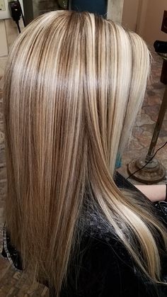 #after #yesiknowsheneedsatrim #teens Medium Highlighted Hair Blonde, Lighter Brown Hair, Pretty Blonde Hair, Blonde Highlights On Dark Hair, Brunette Hair With Highlights, Light Blonde Hair, Hippie Hair, Hair Streaks, Brown Hair With Blonde Highlights