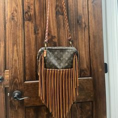 In Great Condition Lv Purse, Louis Vuitton Bags, Louis Vuitton Bag, Mint Condition, Limited Time, Black And Brown, Bag Lady, Louis Vuitton, Conditioner