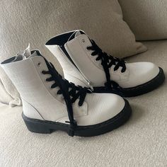 White Combat Boots, Never Worn! Has Zippers On The Sides. White Synthetic Boots With Round Toe, Trendy White Round Toe Boots, White Synthetic Boots With Flat Heel, White Synthetic Flat Heel Boots, Casual White Ankle-high Boots, Casual White Ankle Boots, Cream Colored Boots, Craft Shoes, Crocodile Boots