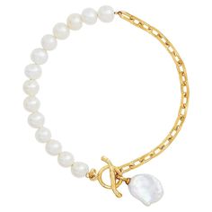 A playful modern take on a classic Dower & Hall design, this eclectic Luna Pearls bracelet combines 6mm round freshwater pearls and yellow gold vermeil rectangular link chain to dramatic effect. Accented with a 12 x 10mm keshi pearl drop, it fastens with a hammered t-bar and loop clasp. A timeless classic with a twist. We have been creating a wonderful world of everyday and fine jewellery since 1990 and have become known for our easy-to-wear pieces that become treasured favourites. Over the year