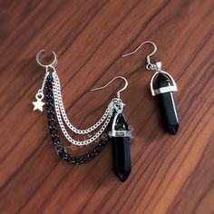 Ušný Piercing, Emo Jewelry, Ear Cuff Chain, Crystal Ear Cuff, Ear Cuff Earrings, Onyx Crystal, Chique Outfits, Fish Hooks