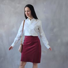 Burgundy suede mini skirt, red suede above the knee high waisted skirt, burgundy leather skirt, vintage 80s skirt, red suede skirt, mulberry short skirt.  Bold and sophisticated mini suede skirt, with a simple cut, but the color is everything! This high-quality skirt elevates any outfit. ⊁ Solid color skirt, deep burgundy to mulberry tone. ⊁ High-waisted skirt with a waistband and darts for a perfect fit. ⊁ The silhouette is pencil-shaped, semi-fitted, drawing the figure without being too tight. Chic Burgundy Skirt For Work, Chic Burgundy Midi Skirt, Burgundy Lined Mini Skirt, Burgundy Fitted Pencil Skirt, Fitted Lined Burgundy Mini Skirt, Burgundy Mini Skirt With Lining, Burgundy Mini Skirt With Lined Detail, Fitted Burgundy Lined Mini Skirt, Chic Burgundy Mini Skirt