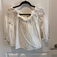 Never Worn Zara Off White Tops For Summer, Zara Off White Summer Tops, Cream Zara Top For Brunch, Cream Cotton Blouse For Brunch, Off White Cotton Top For Brunch, Basic Blouses, Black Sheer Blouse, Embroidery Top, Zara Shirt