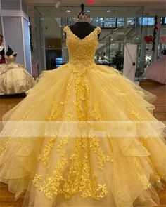 Yellow Quinceanera Dresses Ball Gown With Big Bow Sweet 16 Birthday Prom Gowns | eBay Light Yellow Prom Dress, Yellow Quinceanera Dresses, Yellow Quinceanera, Short Wedding Dress Beach, Top Prom Dresses, High Low Prom Dresses, Prom Dresses Yellow, Quinceanera Dress, A Line Prom Dresses