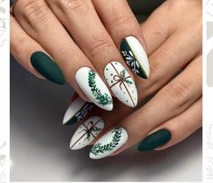 Christmas Nails Acrylic Almond Short, Christmas Nails Ornaments, Cozy Winter Nails, Boho Christmas Nails, Simple Christmas Nails Green, Christmas Nails Tree, Christmas Nails Australia, Xmas Nail Inspiration, Medium Almond Christmas Nails