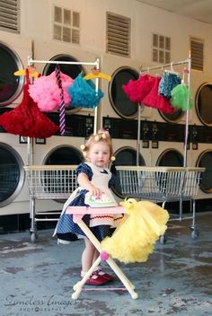 Fun Photo Session Ideas / Dress Up / Props / Baby / Child Photography / Prop Ideas / Laundry Laundry Photography, Photoshoot Ideas Kids, Photo Thoughts, Poses Family, Sibling Poses, Laundry Mat, Baby Pic, Infant Photography Props, Wash Day