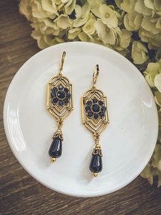 Grace your ears with our beautiful Victorian drop earrings. Timelessly chic, these earrings showcase the lustrous elegance of the Victorian era, creating a sophisticated accessory that effortlessly complements any outfit with refined grace. Vintage Earrings Aesthetic, Victorian Drop Earrings, Antique Jewelry Victorian, Victorian Era Fashion, Victorian Earrings, The Victorian Era, Book Jewelry, Jewelry Antique, Yellow Earrings